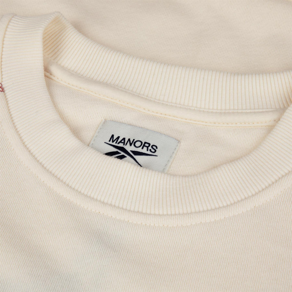 x Reebok Organic Course Pullover Chalk