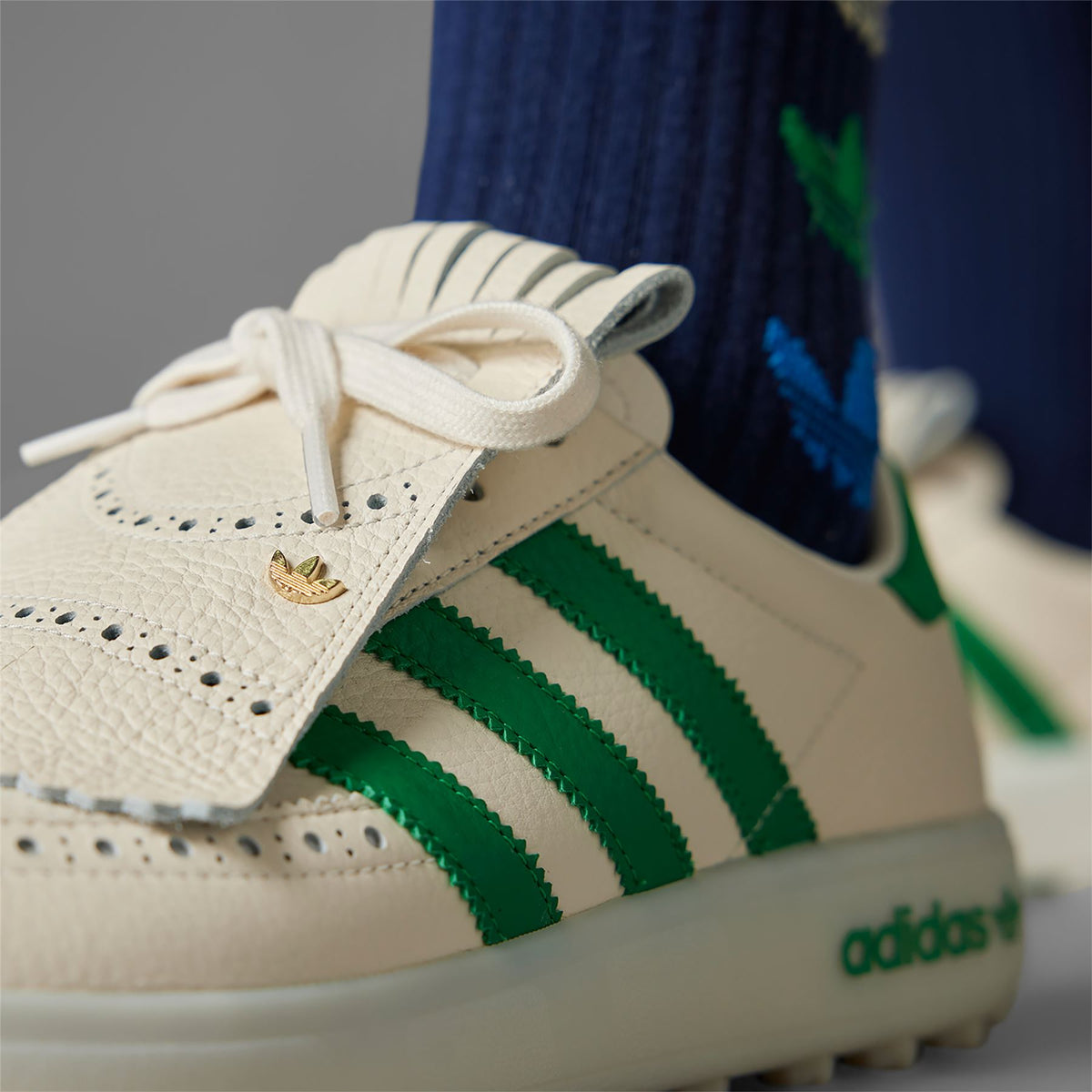 Coursecup Spikeless Golf Shoes White/Green/Yellow