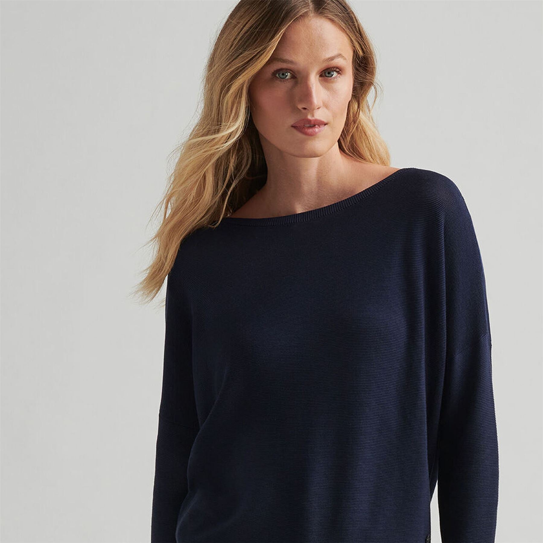 Womens Milla Button Back Cardigan Navy