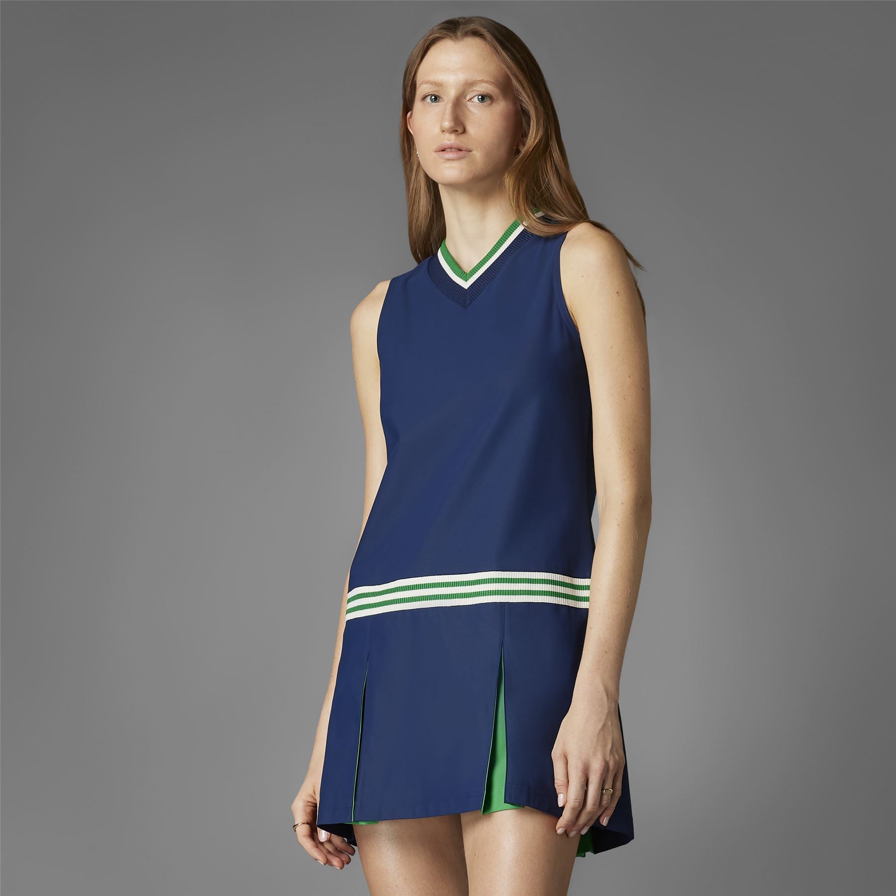 レディースウェア Adidas Retro Style Golf Dress Amazon.com: adidas Women's Long Sleeve Golf Dress, Semi