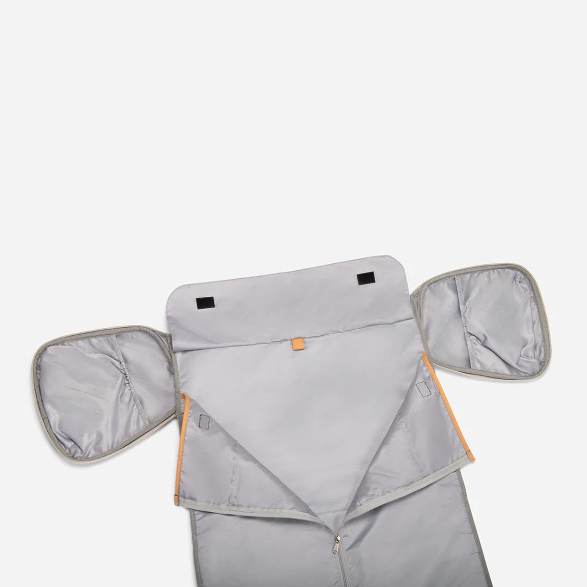 Signature Garment Duffelbag Latte