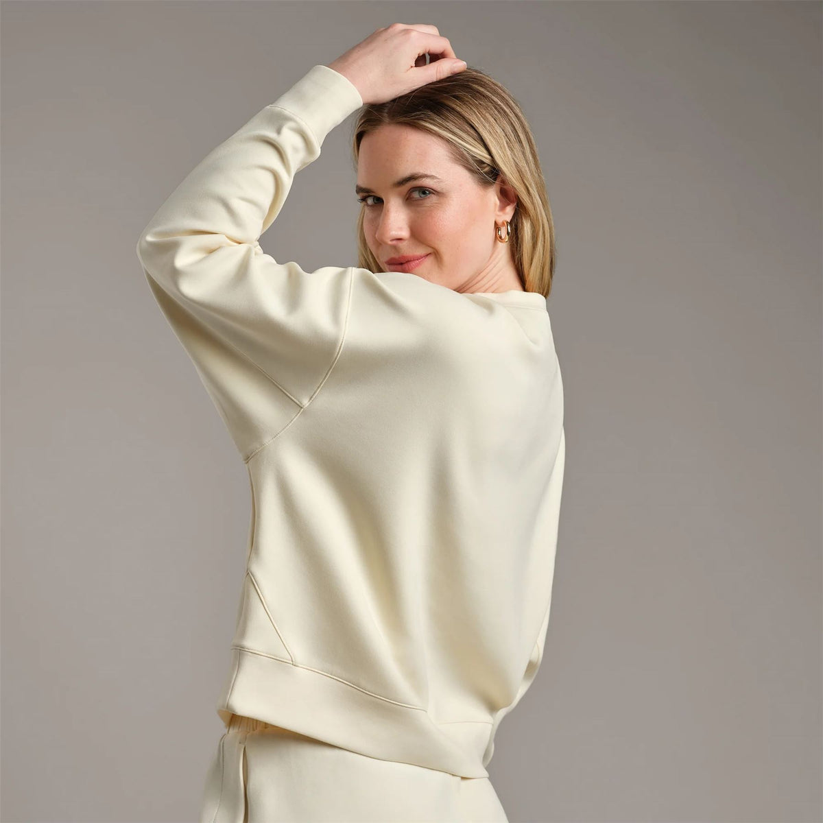 Womens DreamGlow Crewneck Sweatshirt Lemon Mist