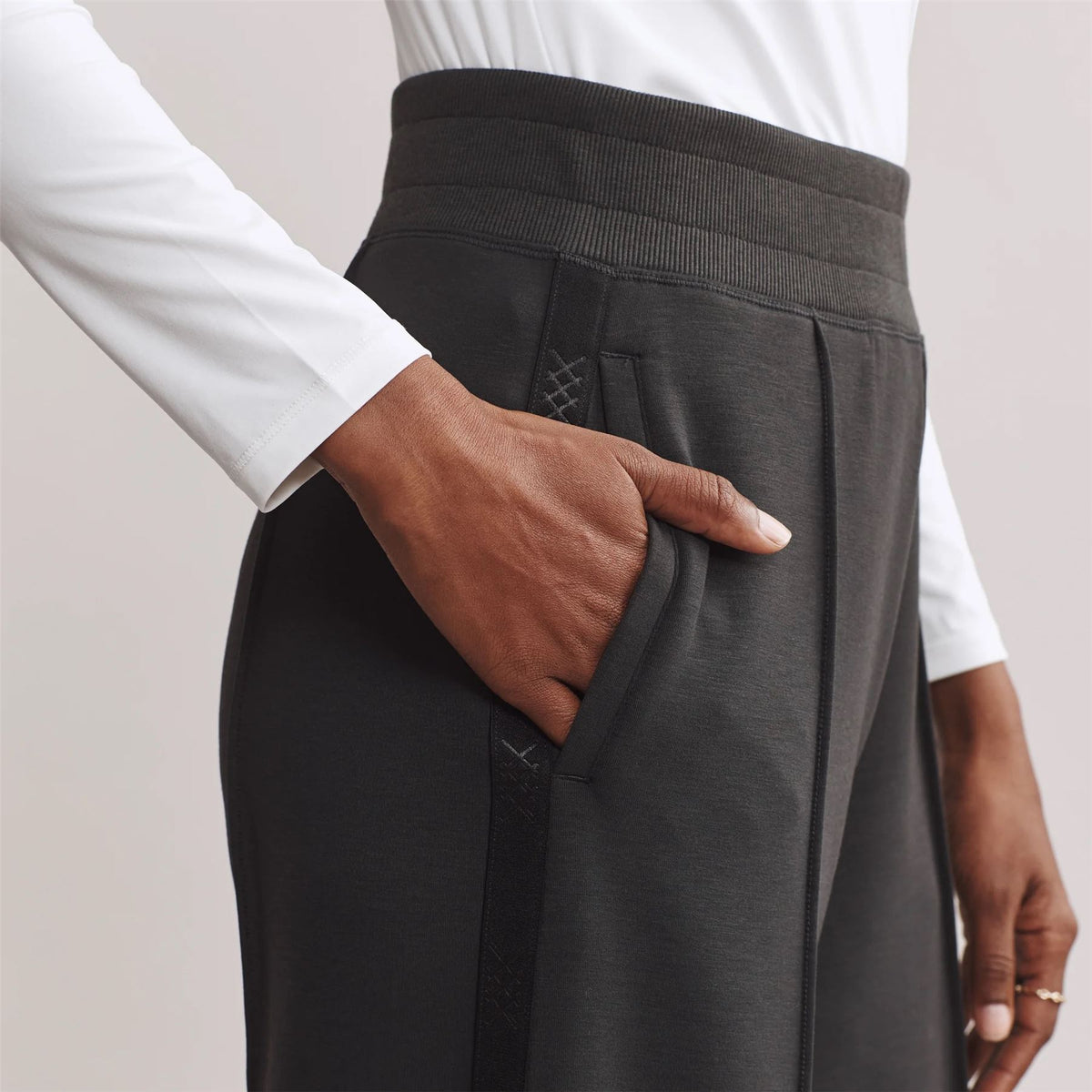 Womens DreamGlow Pants Black