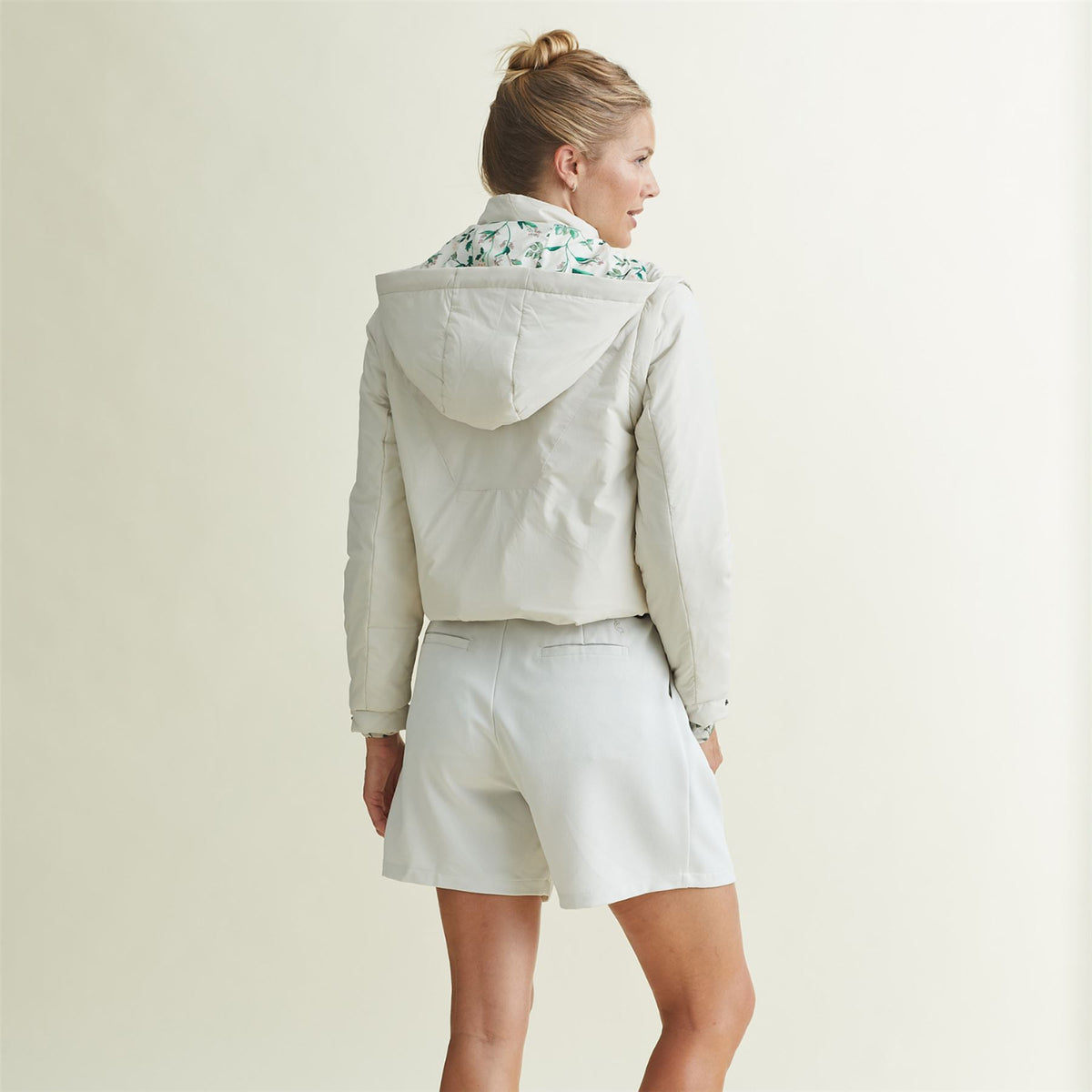 Womens Fait Tout Hooded Jacket Vest Silver Birch