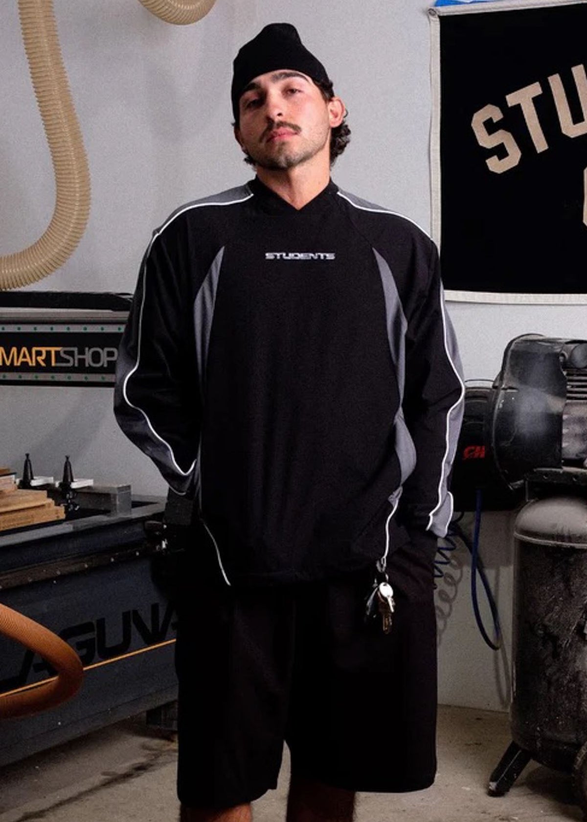Denzel Track Popover Black