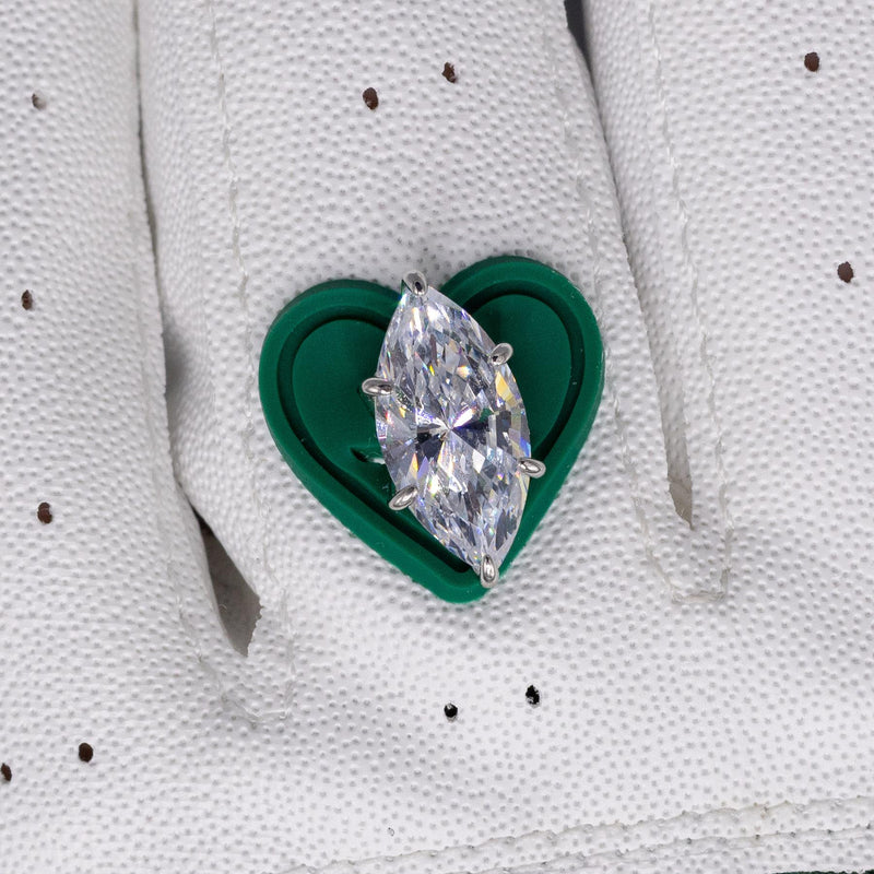 Lucky In Love Golf Glove