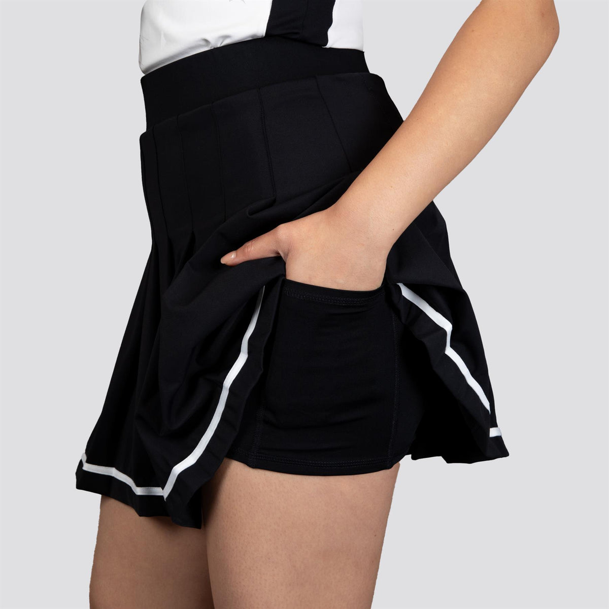 Womens Court to Course Skort Navy