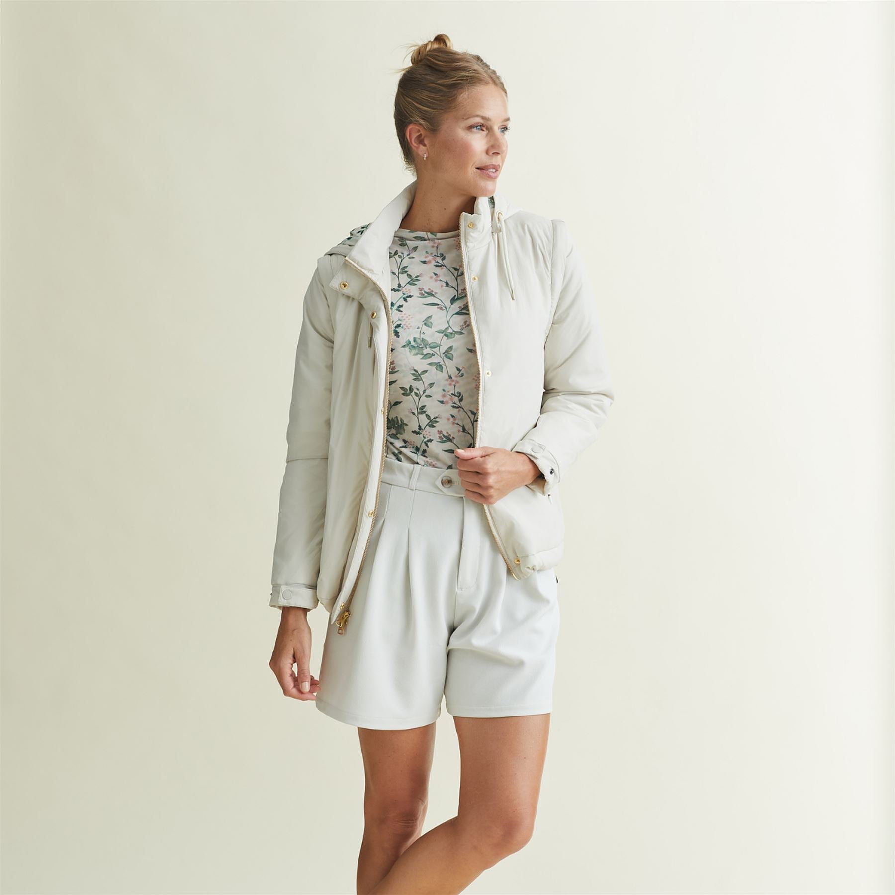 Womens Fait Tout Hooded Jacket Vest Silver Birch