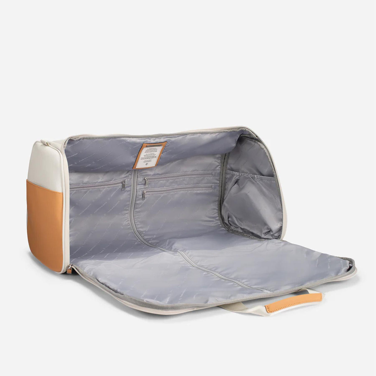 Signature Garment Duffelbag Latte