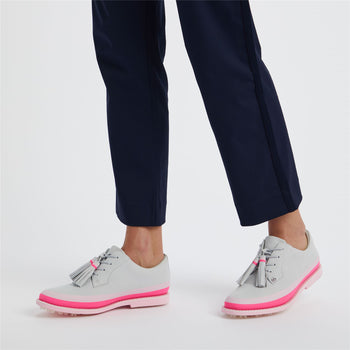 (取寄) ジーフォア レディース ギャリバン ペブル レザー タッセル タキシード ゴルフ シューズ GFORE women Gallivanter Pebble Leather Tassel Tuxedo Golf Shoes Nimbus G/FORE Gallivanter Pebble Leather Tassel Tuxedo Golf Shoe Nimbus