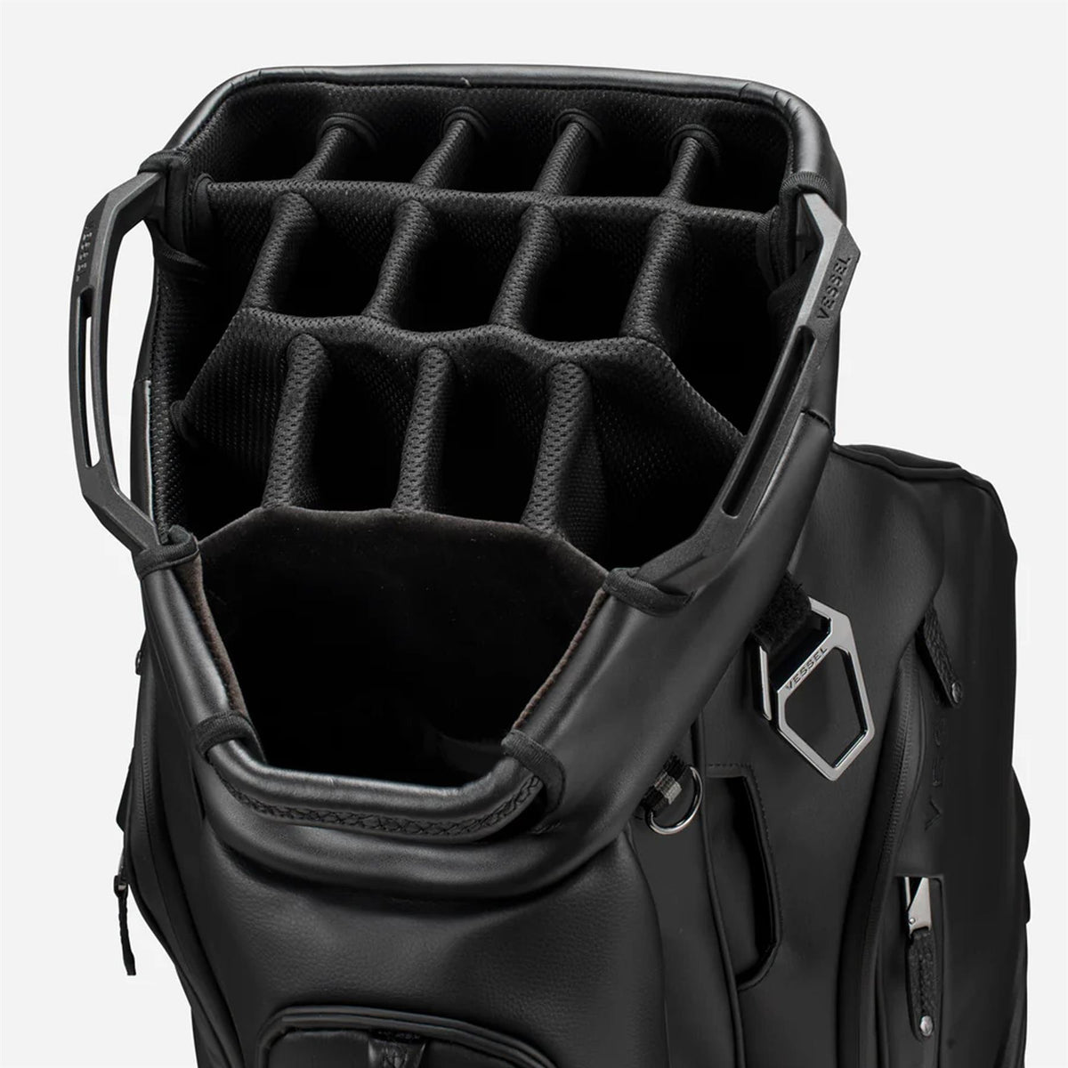 Lux XV 2.0 Cart Bag Black