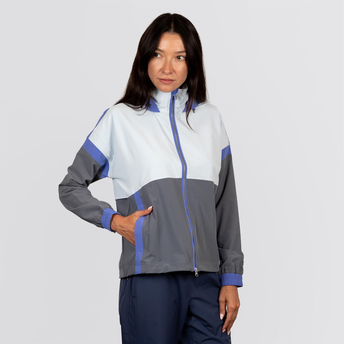 Womens Nicki Windbreaker Jacket Cloud/Stingray