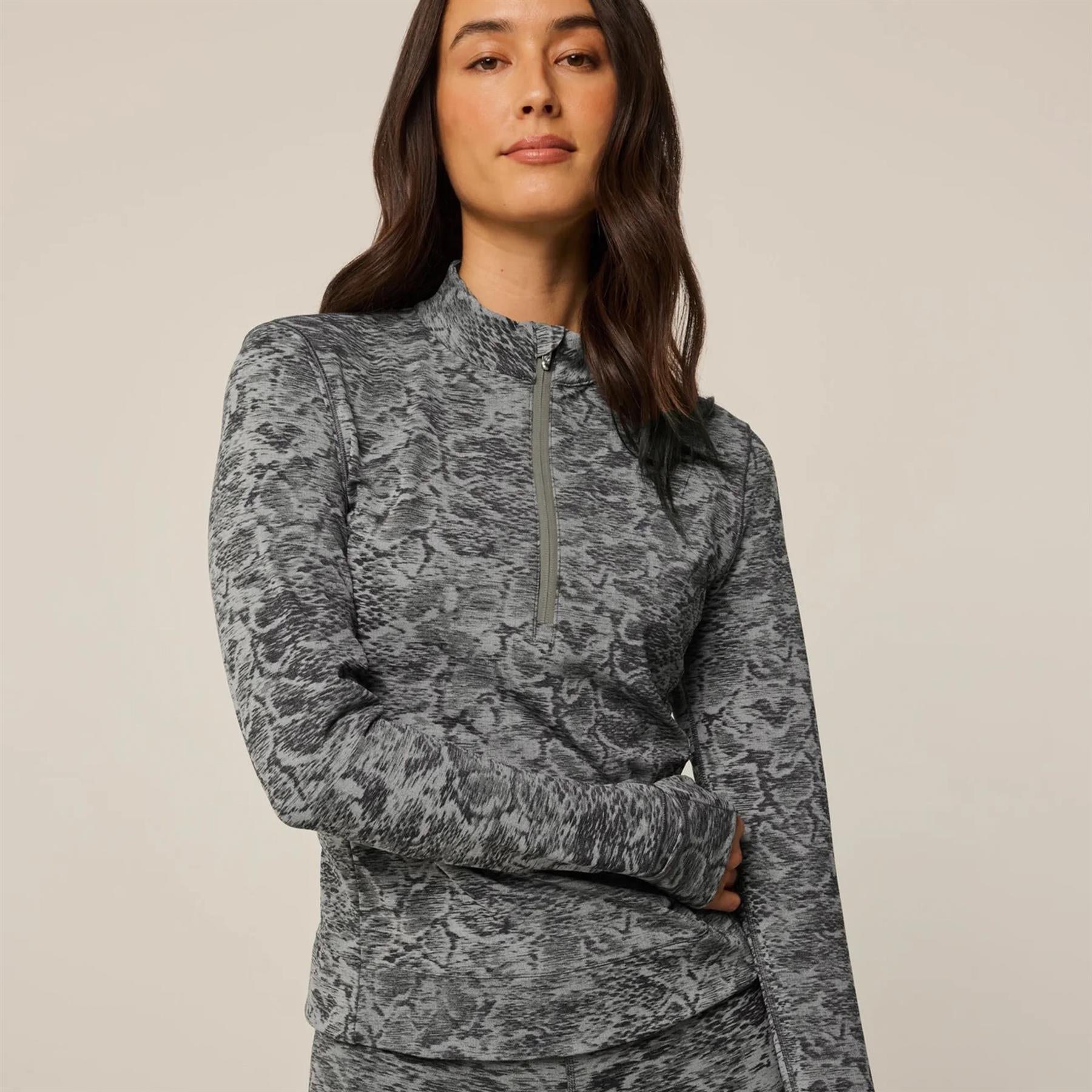 Womens Wolf Scales Jacquard Halley II Quarter Zip Sand Multi