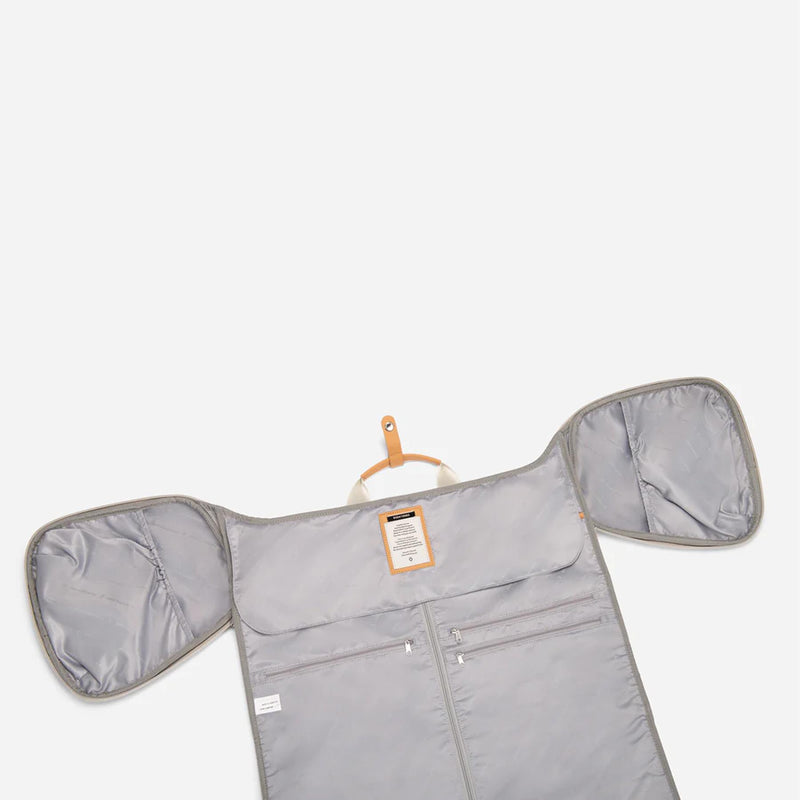 Signature Garment Duffelbag Latte