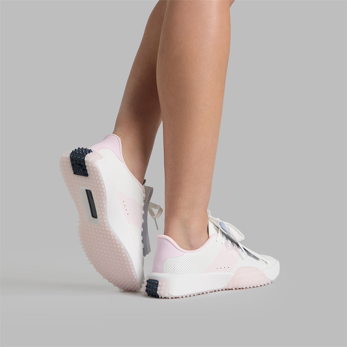 Womens G.112 Perforated Kiltie Golf Shoes Snow/Blush