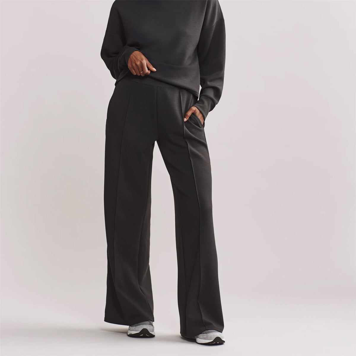 Womens DreamGlow Pants Black