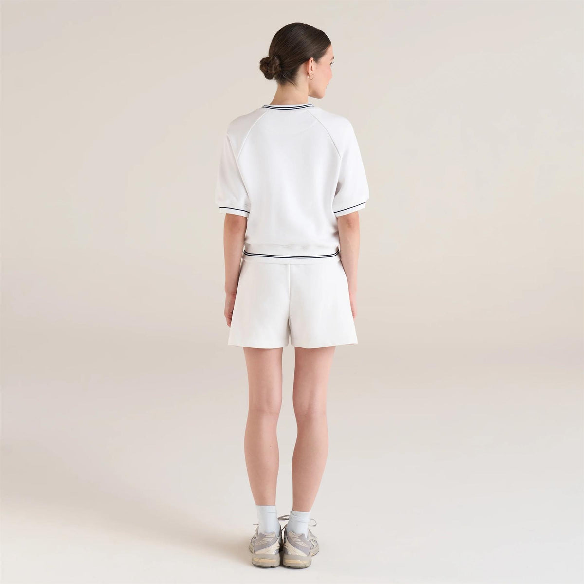 Womens Billie Sweatshorts Snow White