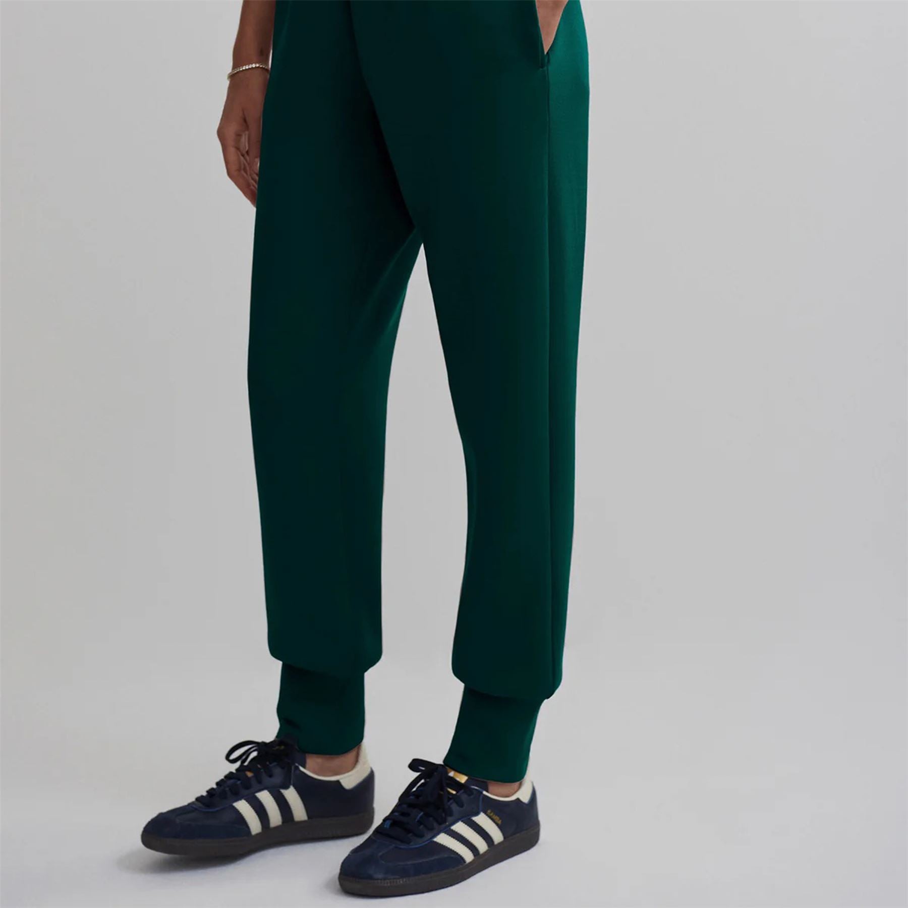 Womens The Slim Cuff Pants Forest