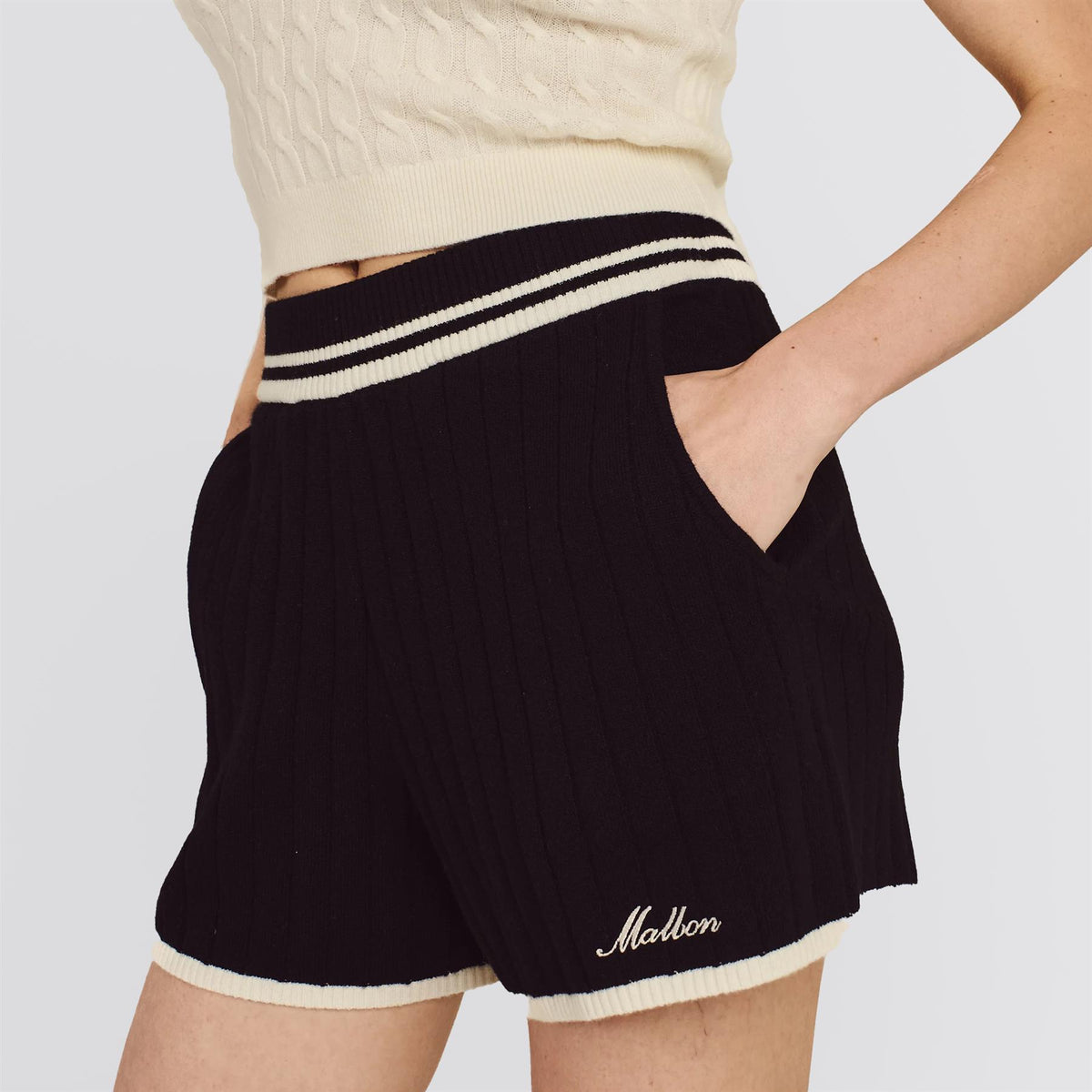 Womens Willow Shorts Black