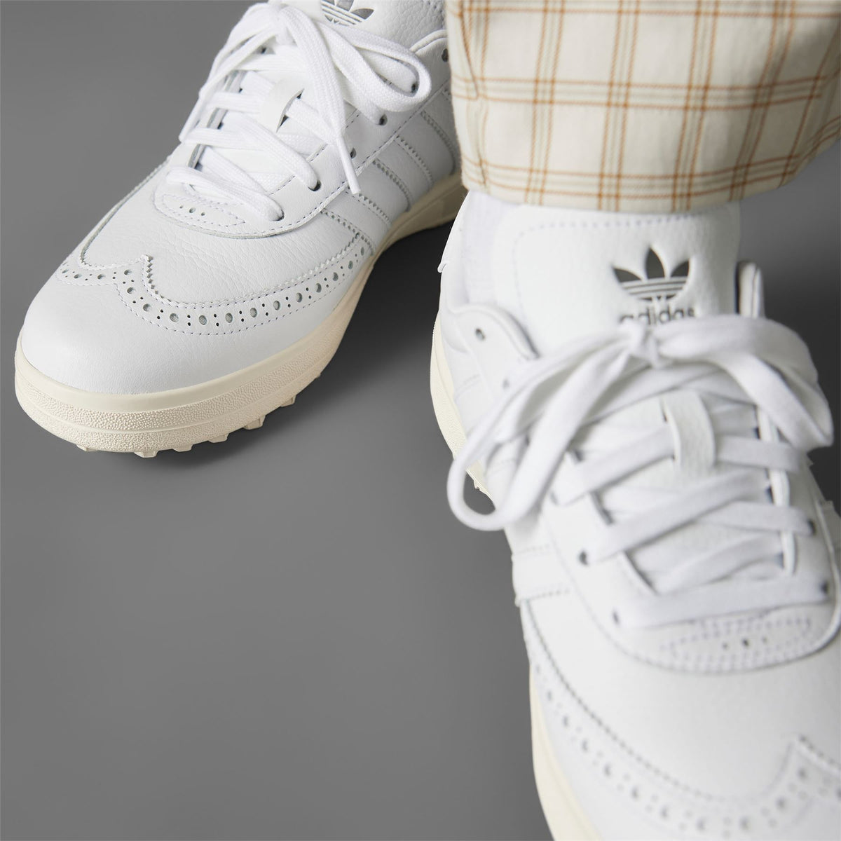 Coursecup Spikeless Golf Shoes White/Iron