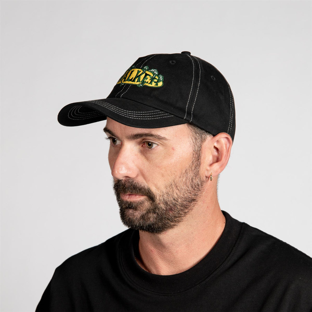 Carrier 6-Panel Cap Black