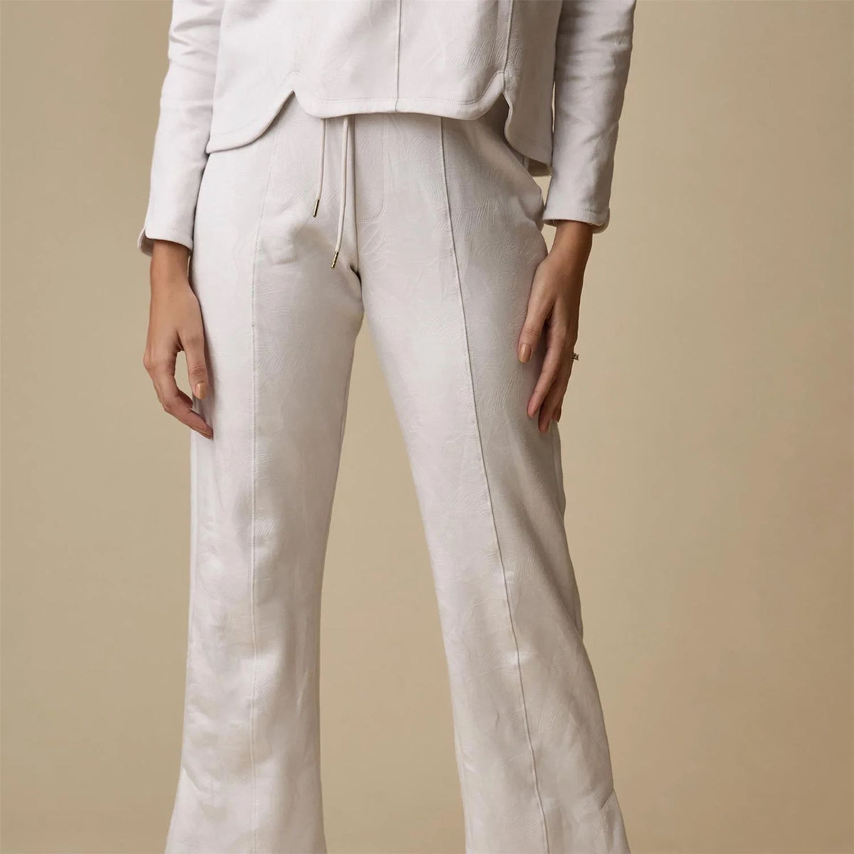 Womens Tulip Lounge Pants Cream Debossed Crane