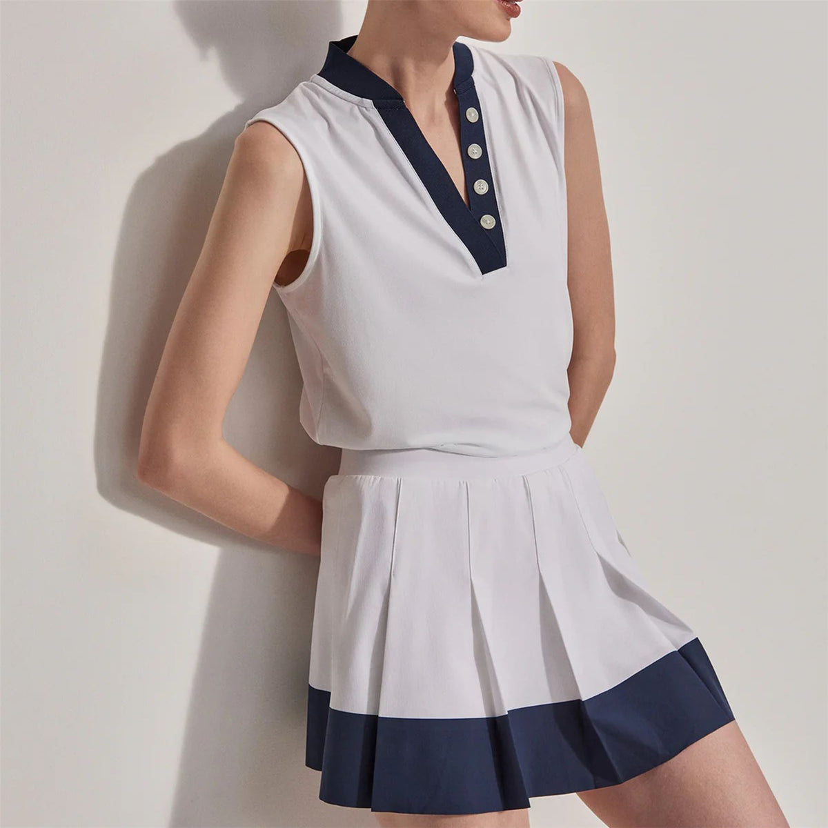 Womens Chase 14.5 Inch Mid Rise Skort White/Blue Nights