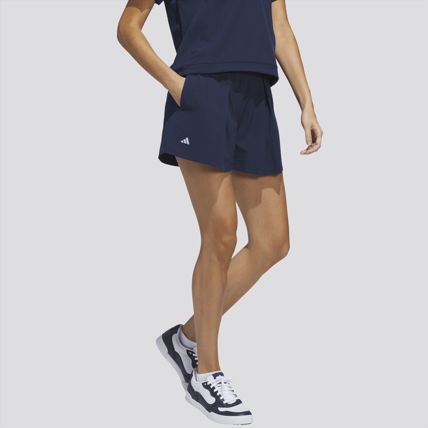 Womens Go-To Pleated Shorts Collegiate Navy