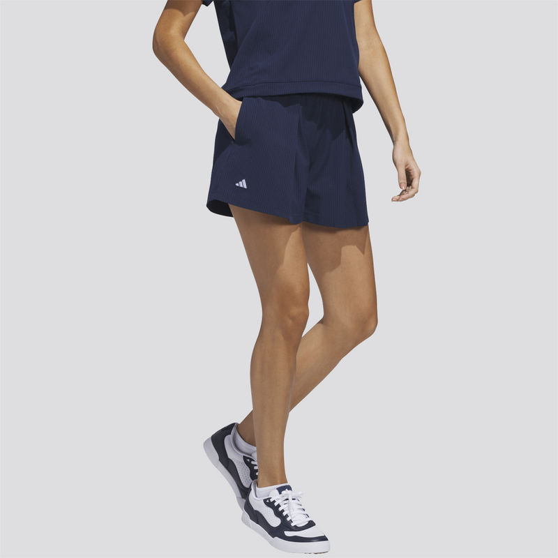Womens Go-To Pleated Shorts Collegiate