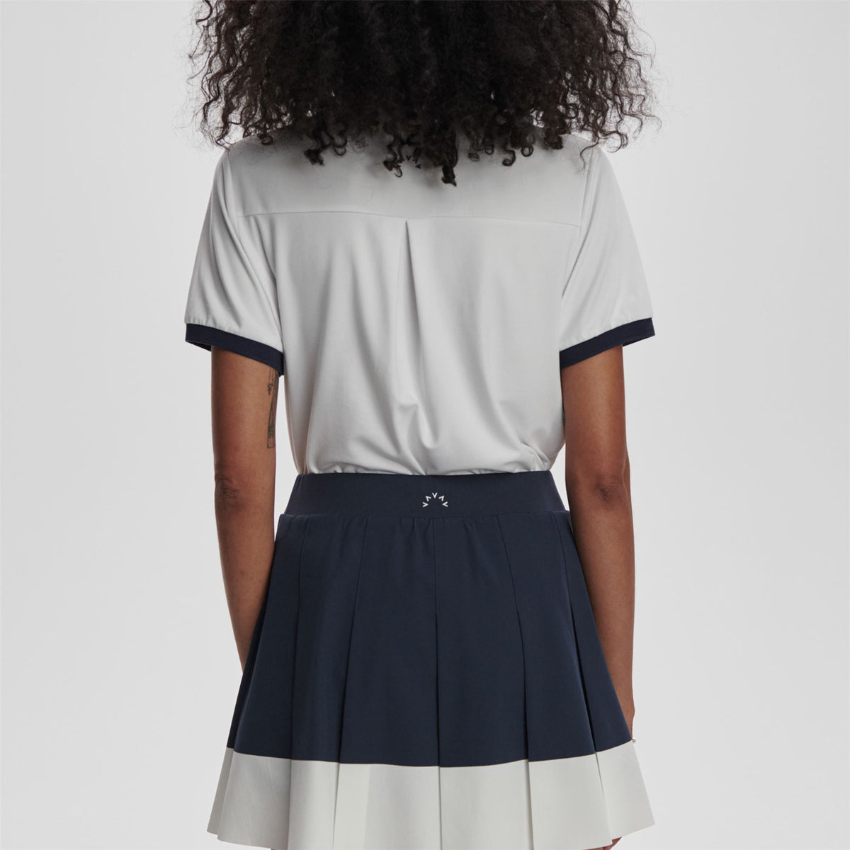 Womens Chase 14.5 Inch Mid Rise Skort Blue Nights/White