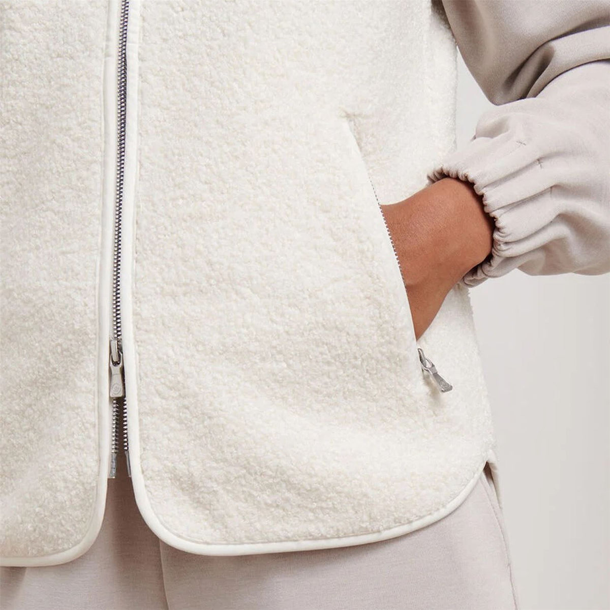 Womens Tilly Bonded Sherpa Vest Ivory