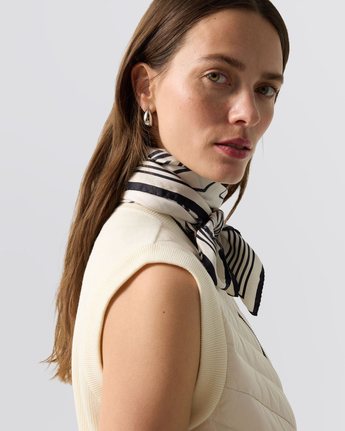 Womens Zira-D1 Vest Eggshell