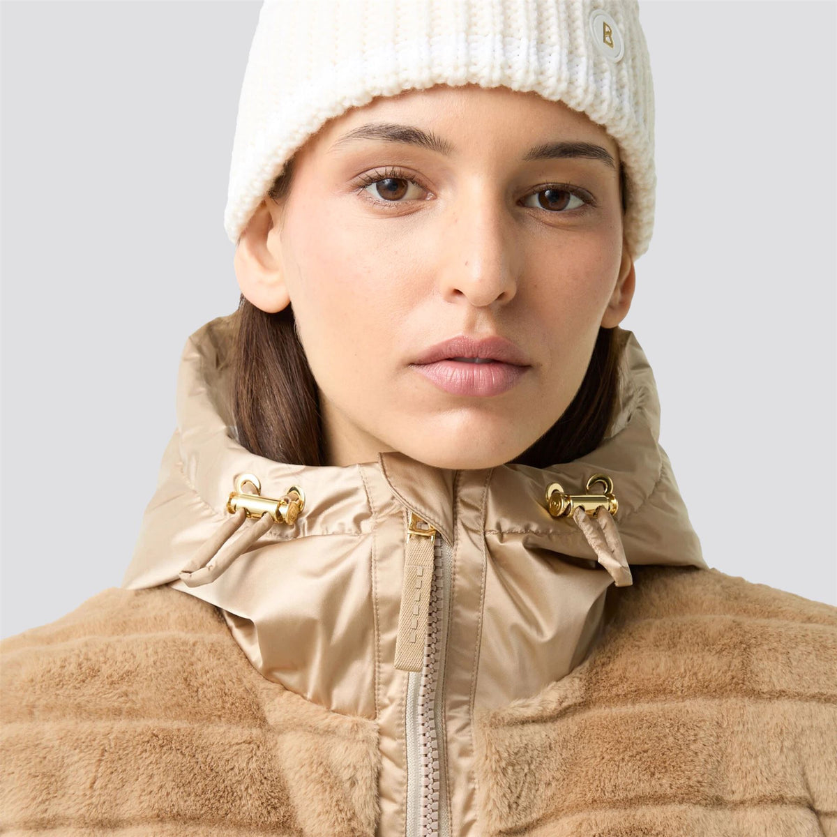 Womens Yumi Outdoor Vest Beige