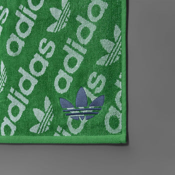 adidas Golf Originals Premium Golf Towel Green | TRENDYGOLF USA