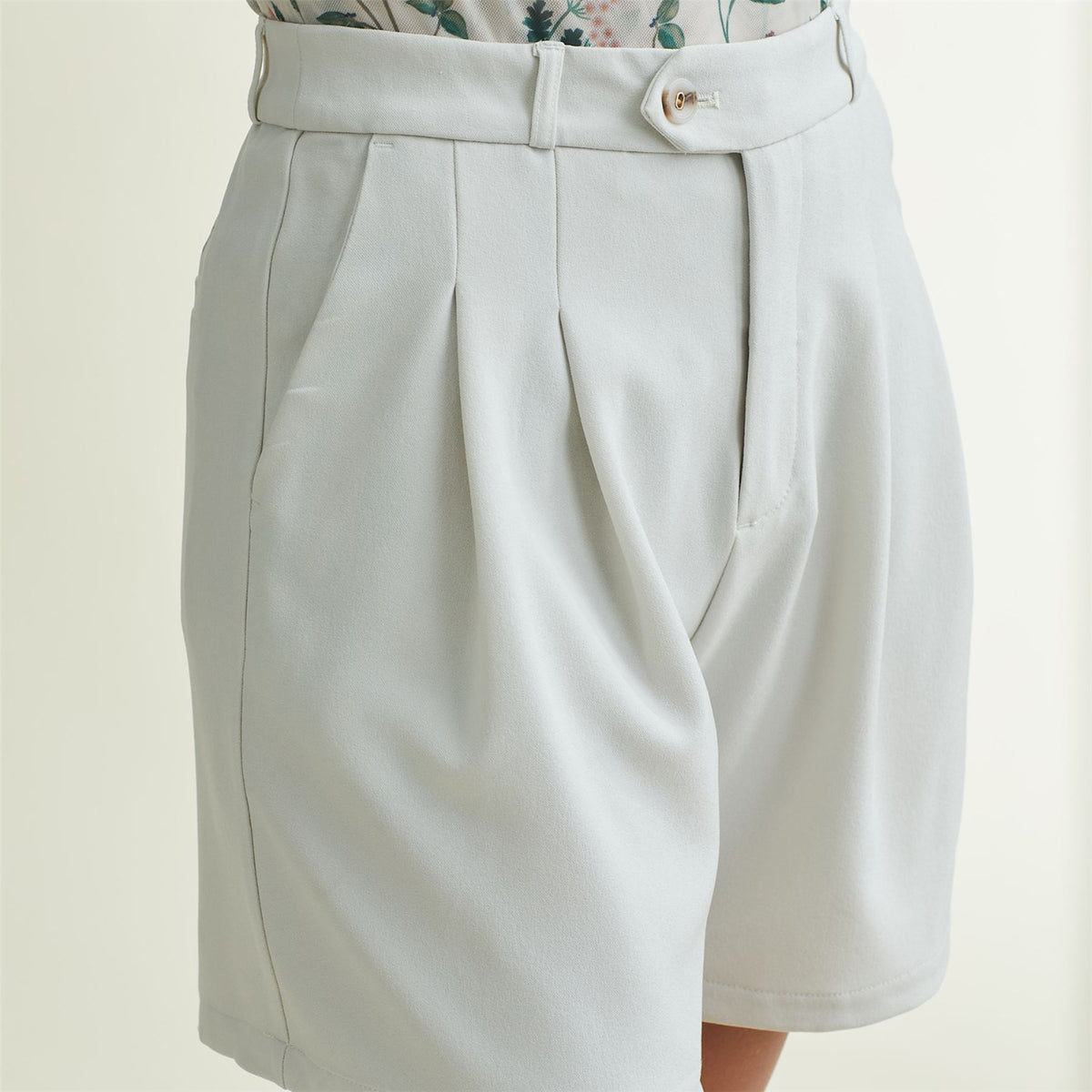 Womens Trouser Shorts Silver Birch