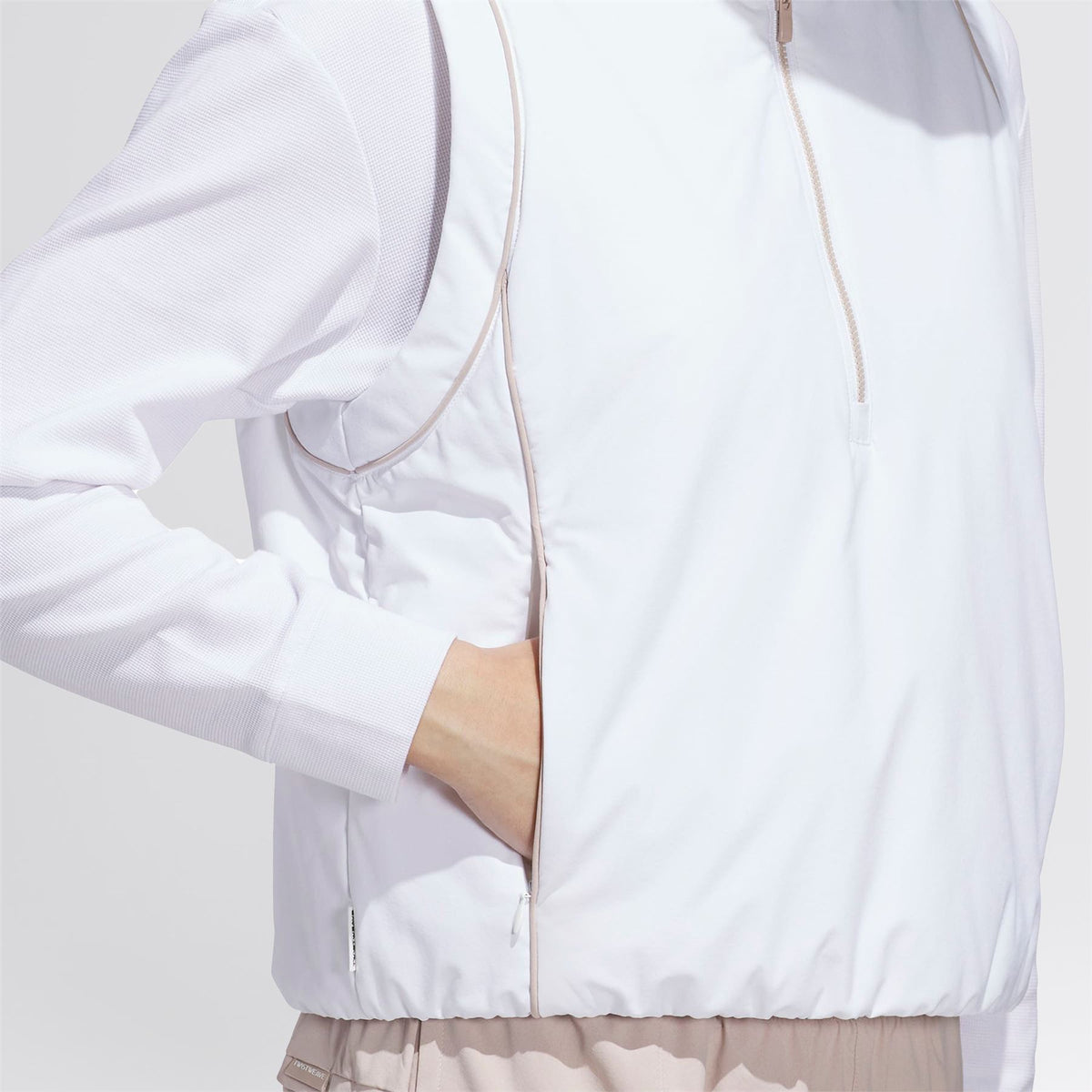 Womens Beyond The Course Twistweave Loose Fit Quarter Zip Vest White