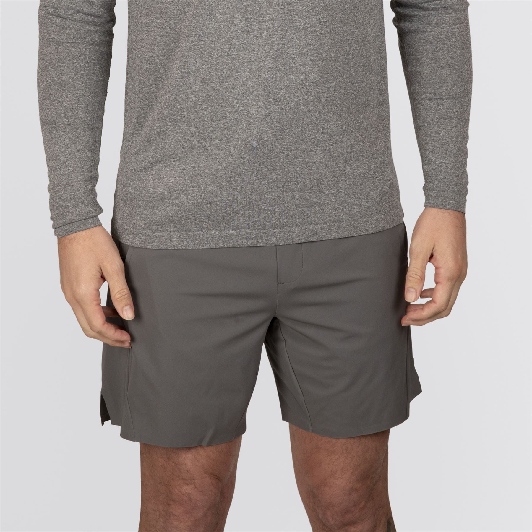 The Saunders Short Iron Gray